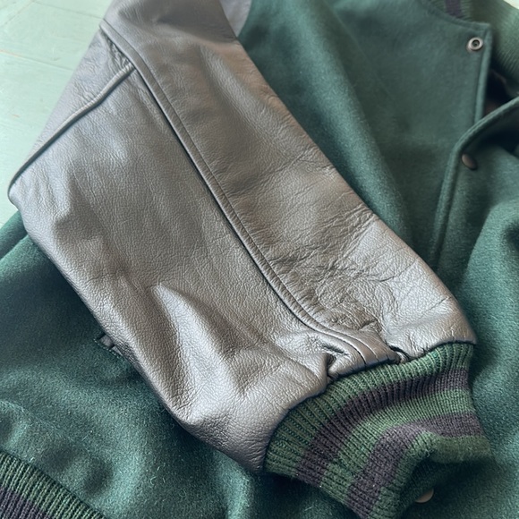 NWT RARE LE 50th anniversary Haunted Mansion Varsity Jacket size unisex Large - Picture 8 of 10